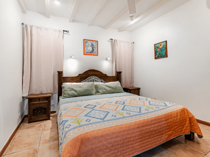 A cozy corner of calm, where simplicity meets elegance. Perfect for couples or solo travelers seeking serenity after a day of adventure in the Papagayo Gulf.
